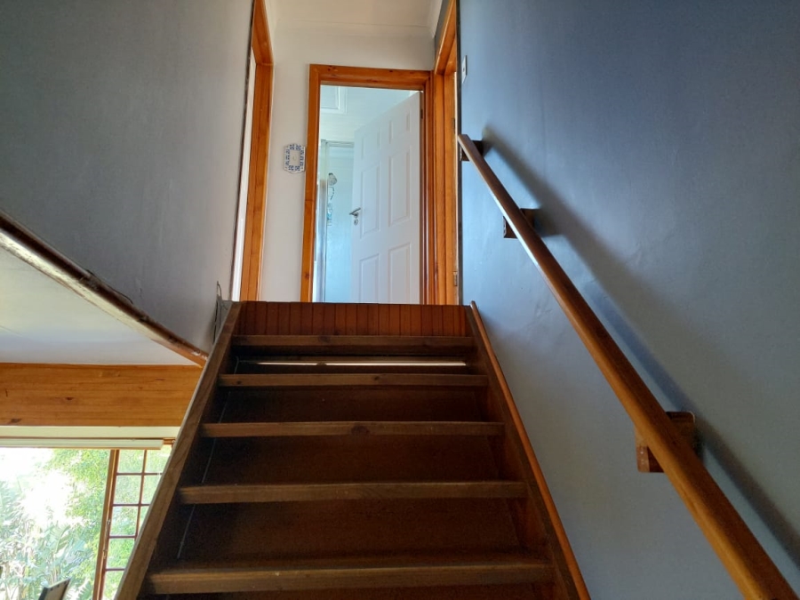 3 Bedroom Property for Sale in Cove Rock Eastern Cape